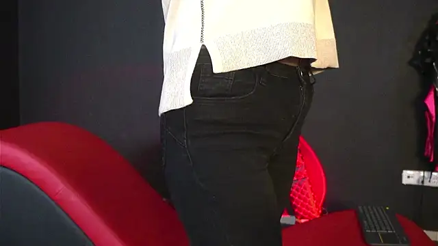 CelineConner online show from 7, 3, 2026