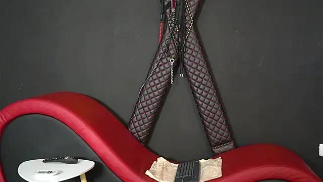 CelineConner online show from 7, 4, 2026