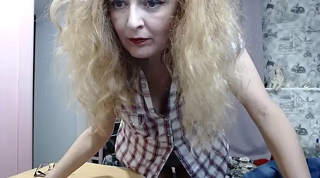 Helen1974 online show from 28, 1, 2025