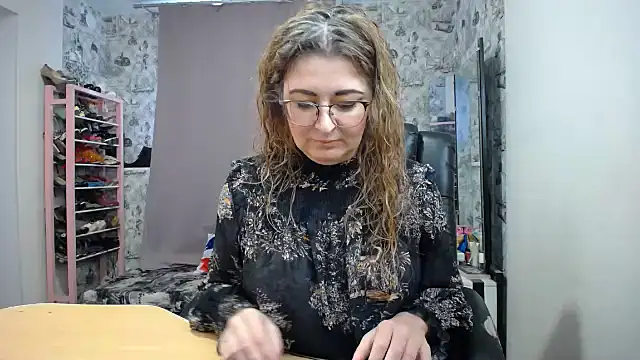 Helen1974 online show from 23, 3, 2025