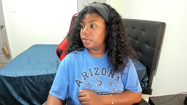 demi xoxo online show from 24, 2, 2026