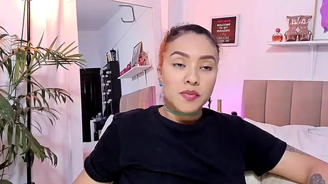 Zoe Gruber online show from 20, 11, 2025