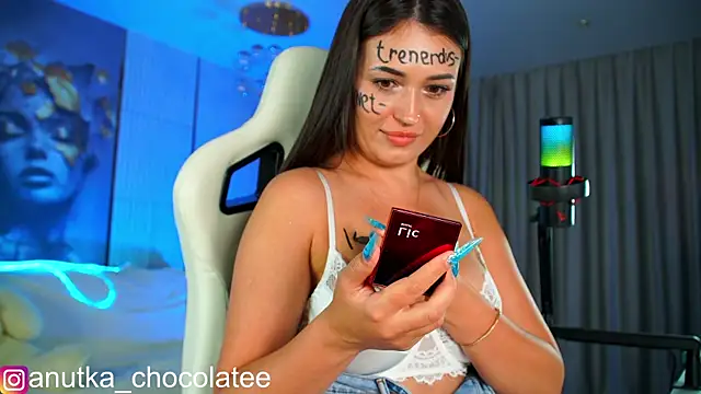 Adel chocolate  online show from 4, 6, 2026
