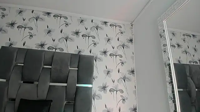 Snapshot of Ehotloveaxxx chatting on 7, 1, 2025 Ehotloveaxxx online show from 7, 1, 2025