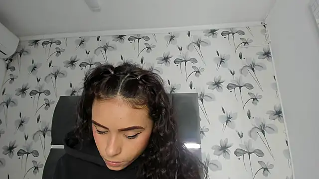 Snapshot of Ehotloveaxxx chatting on 7, 1, 2025 Ehotloveaxxx online show from 7, 1, 2025