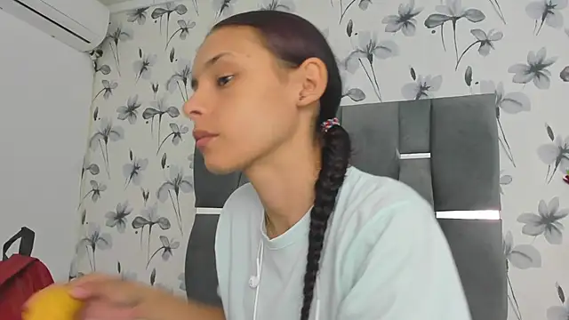 Snapshot of Ehotloveaxxx chatting on 19, 9, 2025 Ehotloveaxxx online show from 19, 9, 2025