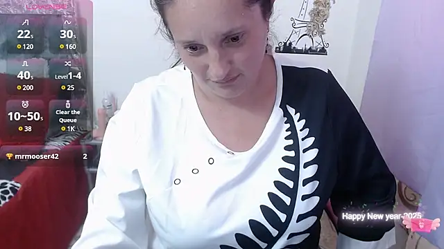 CristialJones  online show from 14, 1, 2025