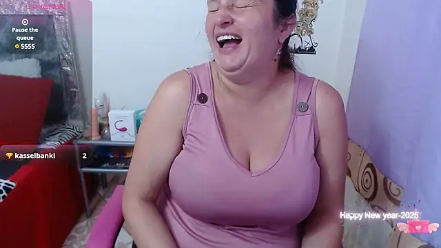 CristialJones  online show from 15, 1, 2025