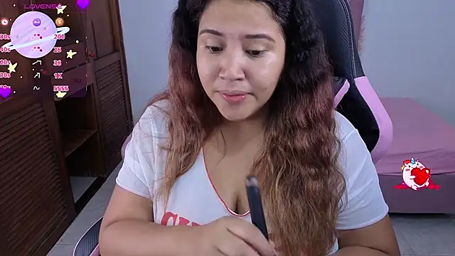 Snapshot of I_am_yours- chatting on 13, 7, 2026 I am yours- online show from 13, 7, 2026