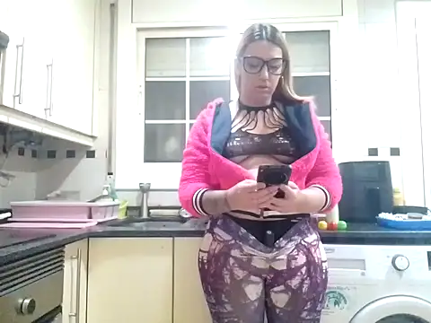 Dakota Blonde08 online show from 8, 11, 2025