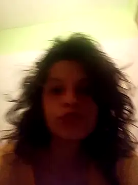 Julieta Paz online show from 25, 4, 2026