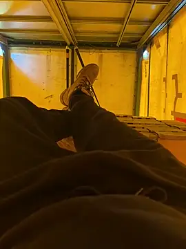 Snapshot of cussy007 chatting on 18, 12, 2024 cussy007 online show from 18, 12, 2024