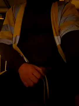 Snapshot of cussy007 chatting on 18, 12, 2025 cussy007 online show from 18, 12, 2025