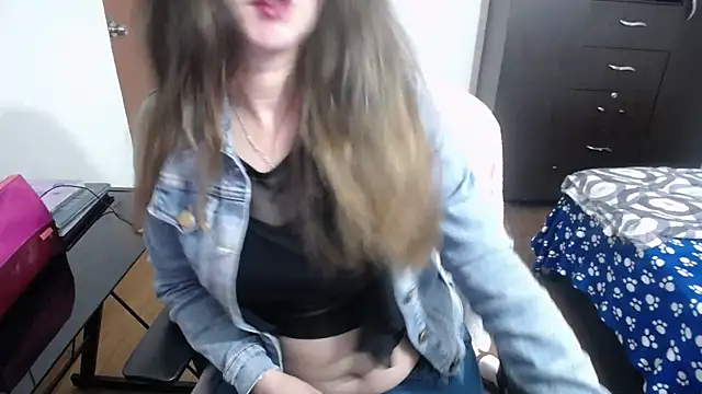 Snapshot of Luna_girlhot_ chatting on 21, 2, 2025 Luna girlhot online show from 21, 2, 2025