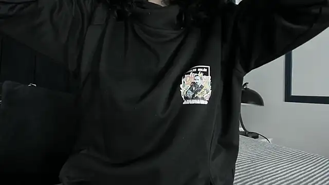 Adeelinee online show from 22, 2, 2025