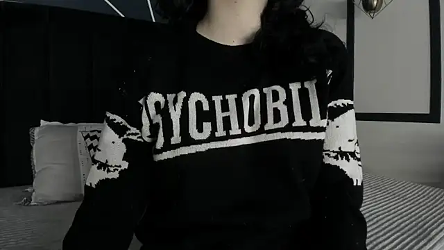 Adeelinee online show from 14, 3, 2025