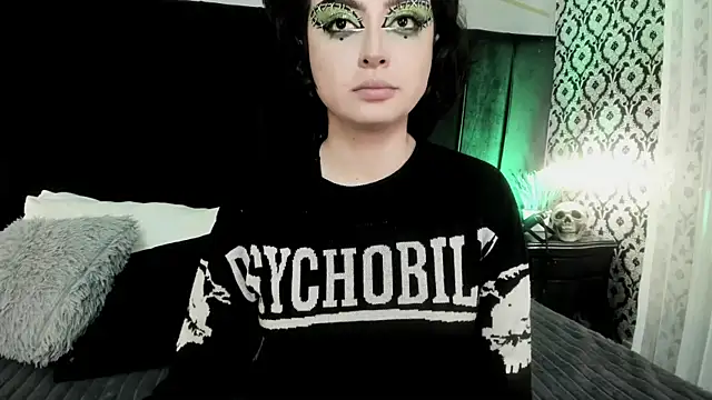 Adeelinee online show from 21, 10, 2025