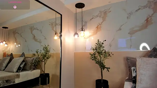 LeaThompson online show from 1, 10, 2025