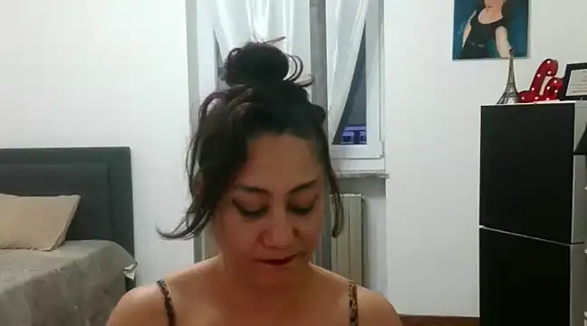 Snapshot of danasantoreal chatting on 10, 12, 2024 danasantoreal online show from 10, 12, 2024