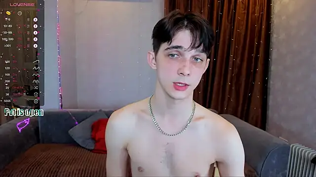 Snapshot of Aaron_Boom chatting on 13, 2, 2026 Aaron Boom online show from 13, 2, 2026