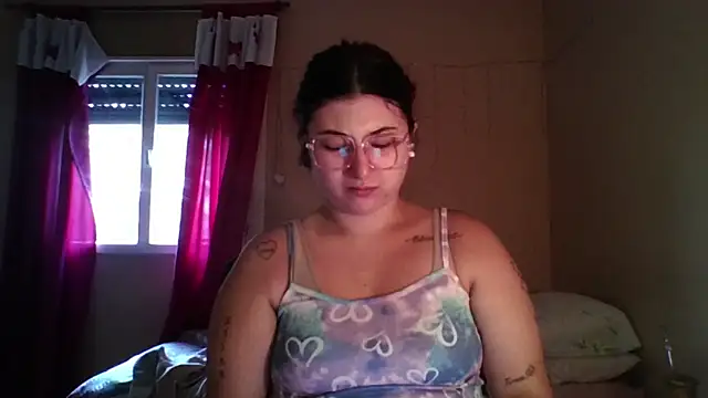 imsohornydacom online show from 4, 2, 2026