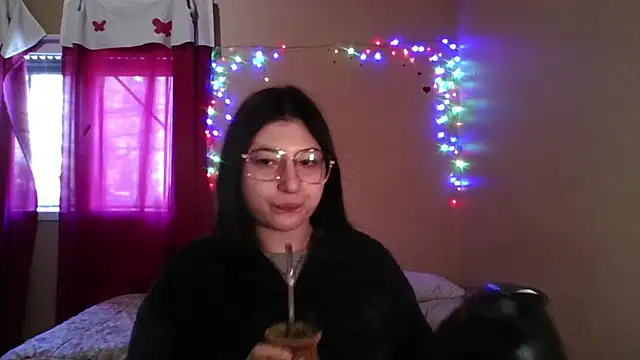 Snapshot of imsohornydacom chatting on 28, 4, 2026 imsohornydacom online show from 28, 4, 2026