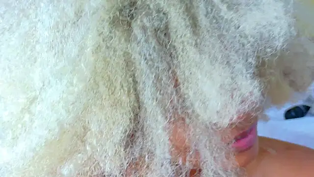 Squirter pussybomb online show from 11, 12, 2024