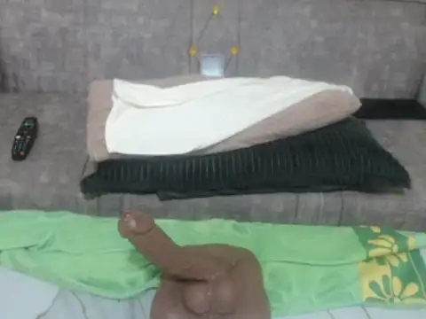 Snapshot of ladyshasha chatting on 6, 11, 2025 ladyshasha online show from 6, 11, 2025