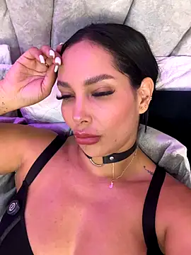 Snapshot of Dakota_diaz_ chatting on 19, 11, 2025 Dakota diaz online show from 19, 11, 2025