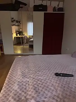 MariaValentine online show from 18, 12, 2025