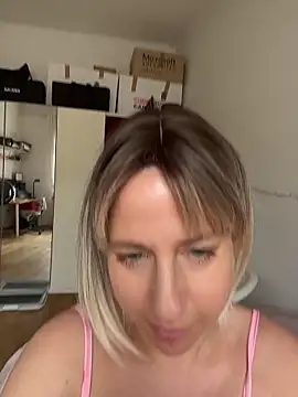 MariaValentine online show from 14, 6, 2026