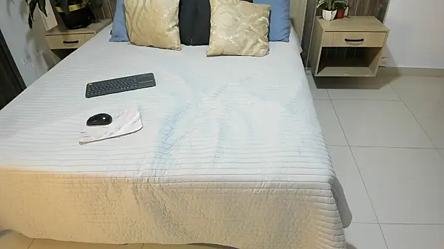 rebeca cortez  online show from 12, 2, 2026