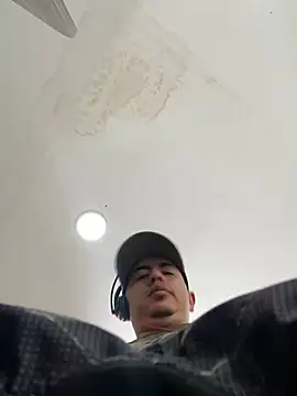 DanielGomez9 online show from 20, 1, 2025