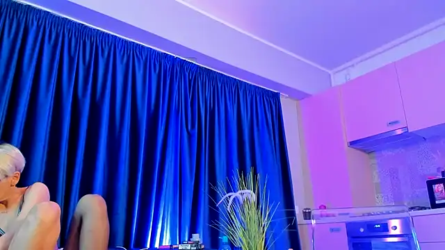 RosaCatalleya online show from 11, 11, 2025