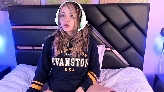 Annie mone online show from 17, 12, 2024