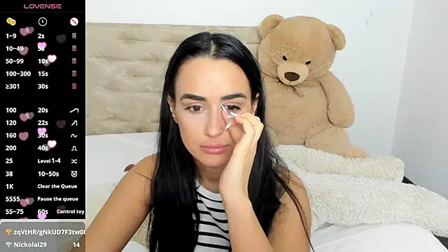 DarcieJane online show from 4, 12, 2024