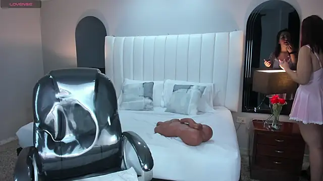 vanity sex online show from 6, 3, 2025