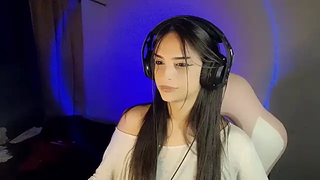 Dollbehavior  online show from 10, 6, 2026