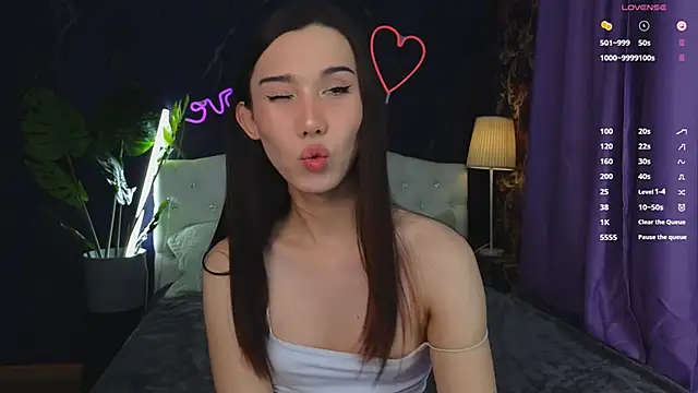 Kaia Sunshine Mia online show from 9, 2, 2025