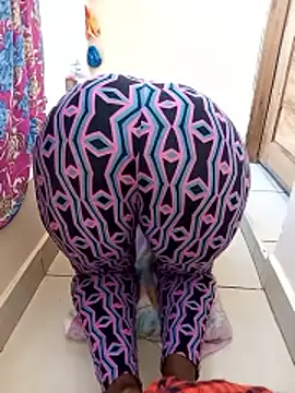 zainabsmile online show from 8, 4, 2026