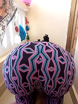 zainabsmile online show from 14, 4, 2026