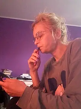 BritneyHudson online show from 1, 3, 2026