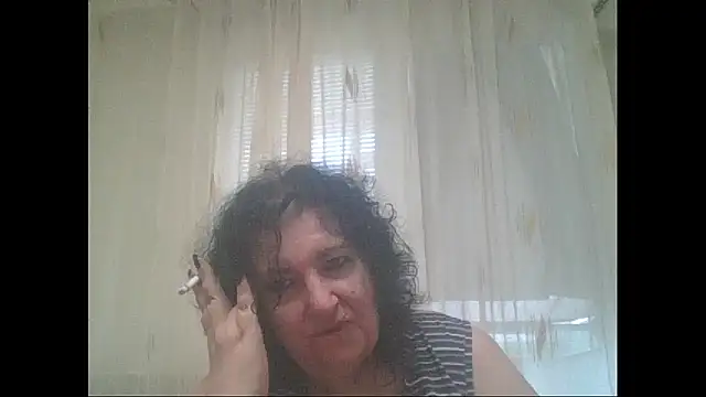 Snapshot of maturekorine chatting on 18, 6, 2026 maturekorine online show from 18, 6, 2026