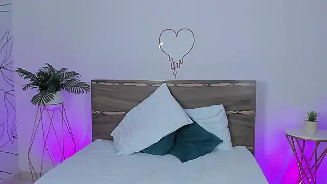 ivette bocelly online show from 3, 1, 2025