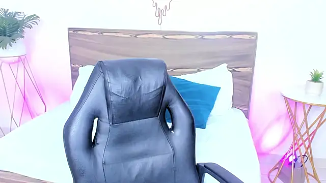 ivette bocelly online show from 14, 1, 2025