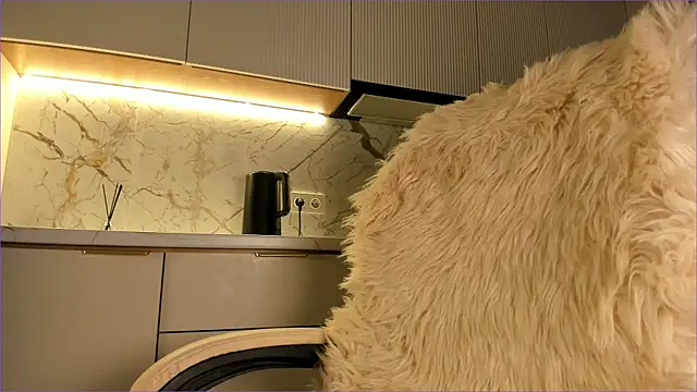 sally 009 online show from 31, 1, 2025