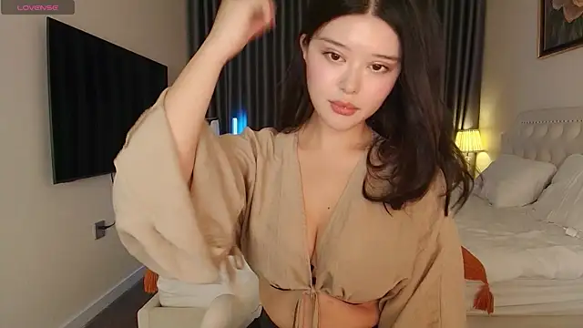 Snapshot of tenderlybaee chatting on 19, 4, 2026 tenderlybaee online show from 19, 4, 2026