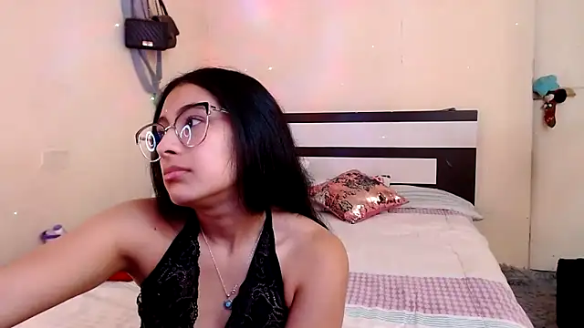 Snapshot of chika_hellar chatting on 26, 2, 2026 chika hellar online show from 26, 2, 2026