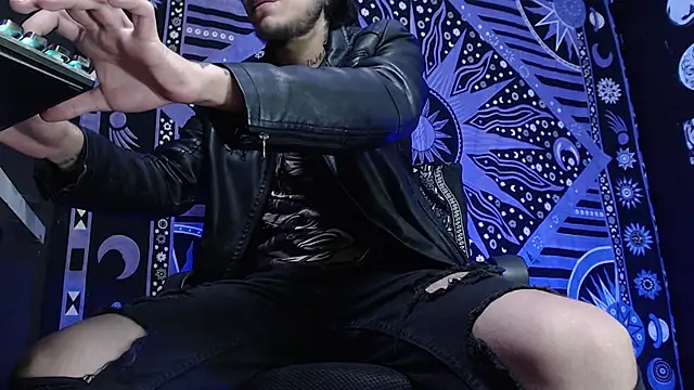 Dicaprioo  online show from 15, 2, 2025