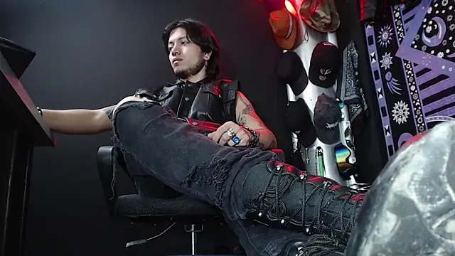 Dicaprioo  online show from 12, 3, 2025